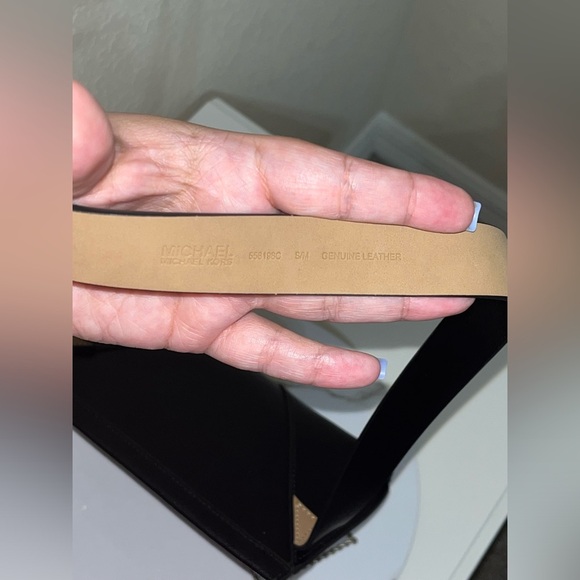 MICHAEL Michael Kors Envelope Belt Waist Bag Fanny Leather 658188C SZ S/M - Picture 9 of 16